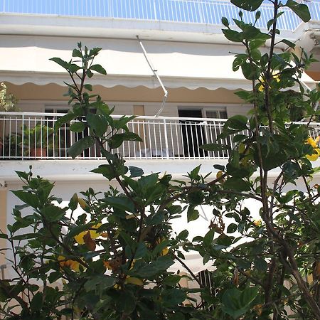 Family House Apartment Kalamata Bagian luar foto