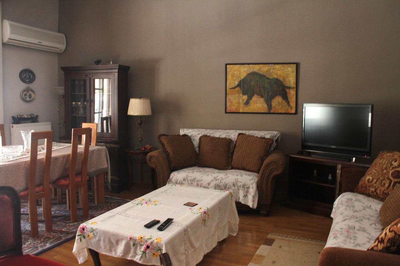 Family House Apartment Kalamata Bagian luar foto