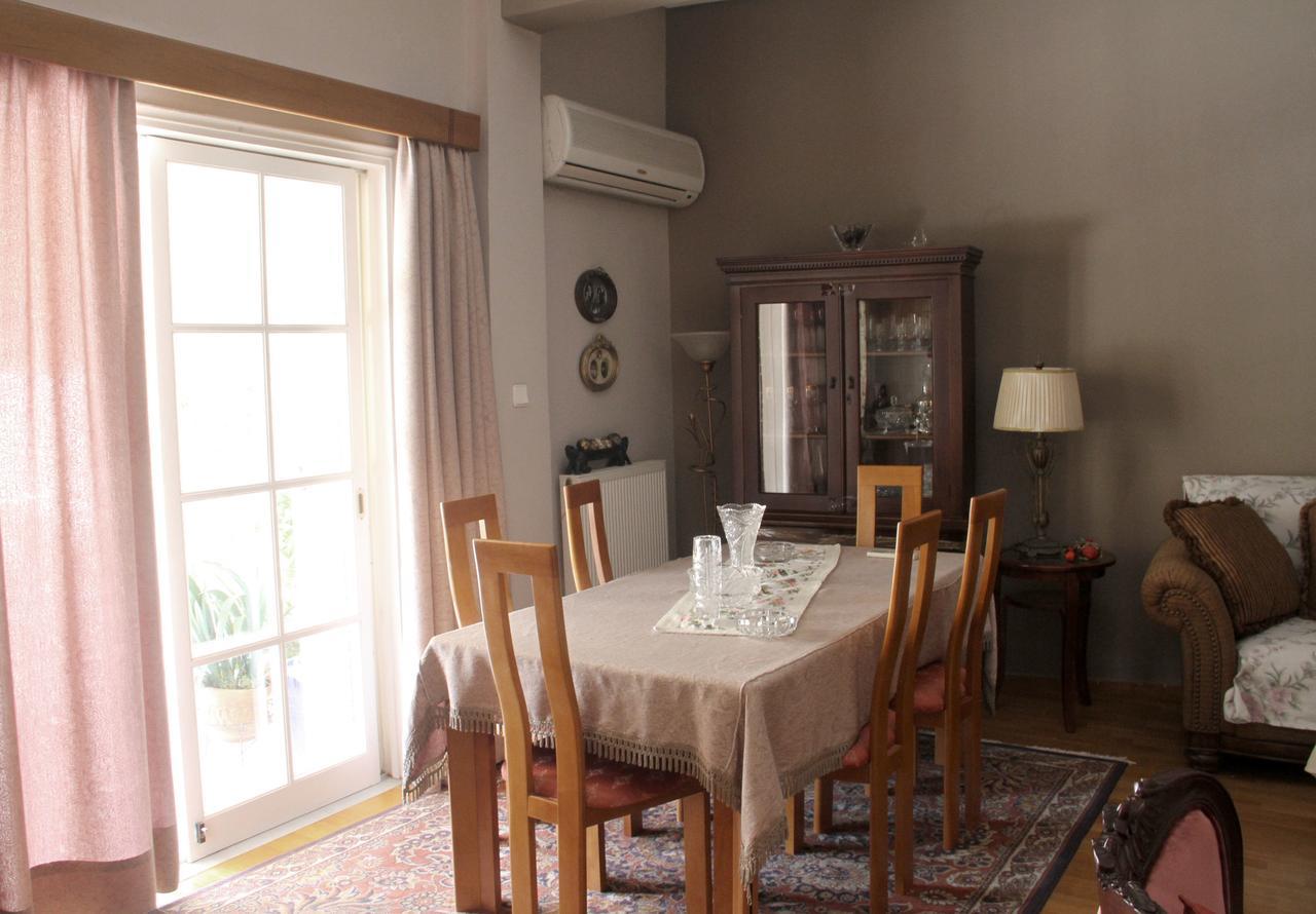 Family House Apartment Kalamata Bagian luar foto