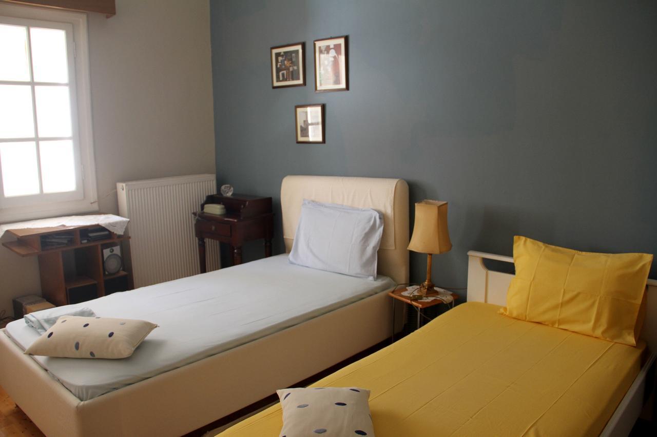 Family House Apartment Kalamata Bagian luar foto