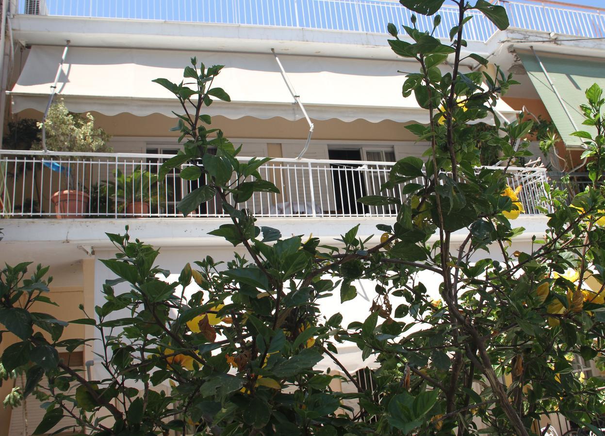 Family House Apartment Kalamata Bagian luar foto